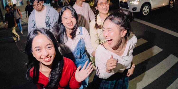 Dari Patah Hati hingga Pendewasaan, Lucien Sunmoon Tumpahkan Semuanya di Album Perdana