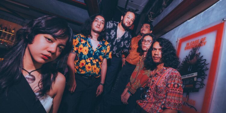 Yoko City Ghost Rilis “Raksasa”, Lagu Tentang Dunia yang Terasa Semakin Sulit Dipahami